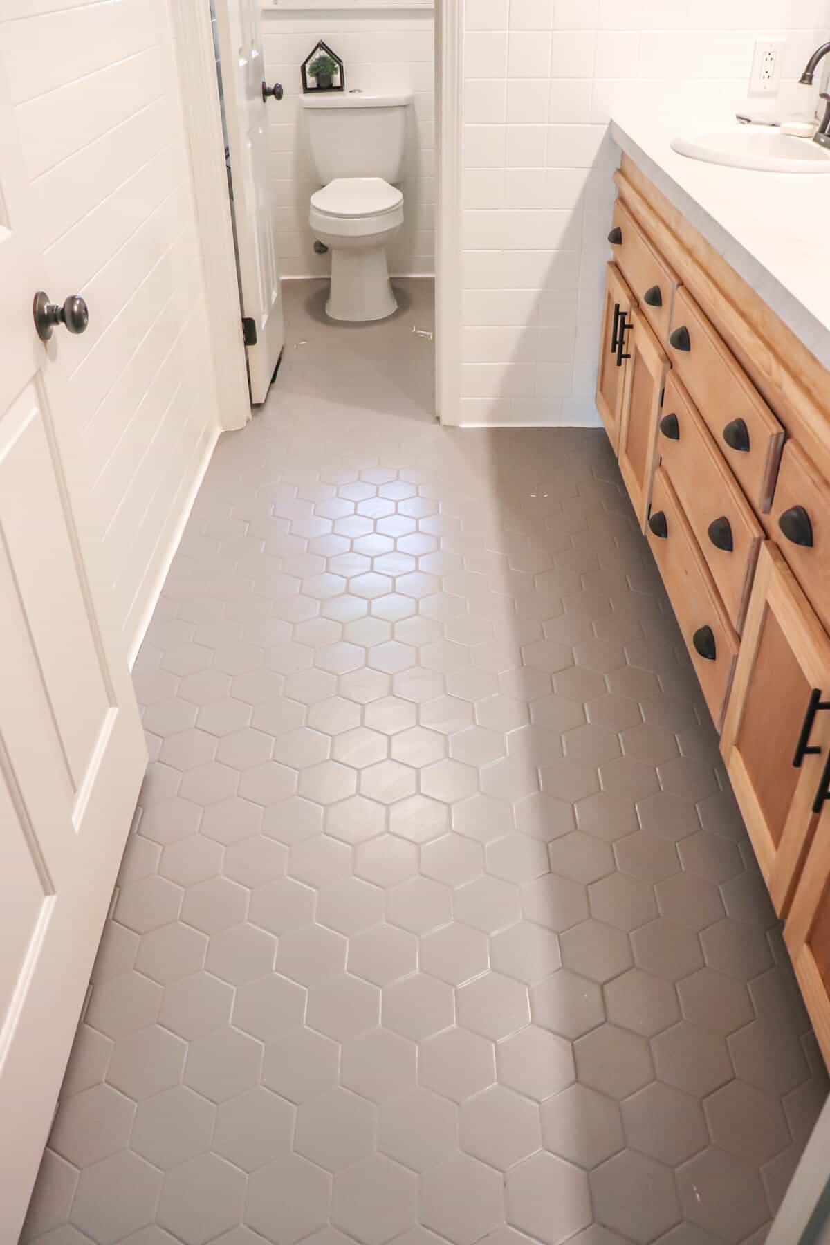 can you paint floor tiles