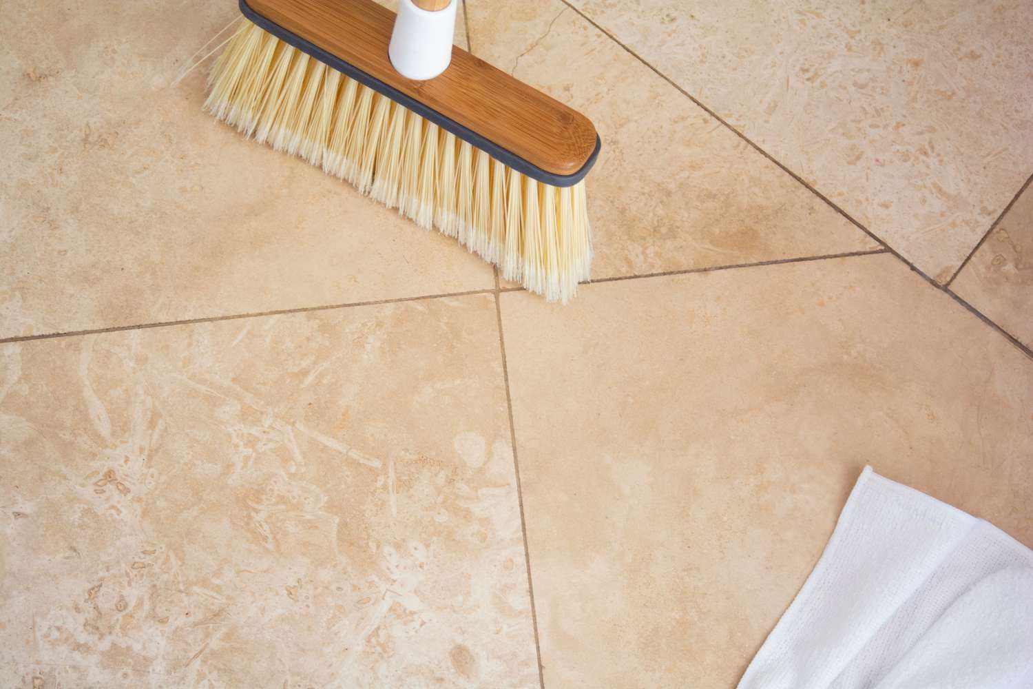 cleaning travertine tiles