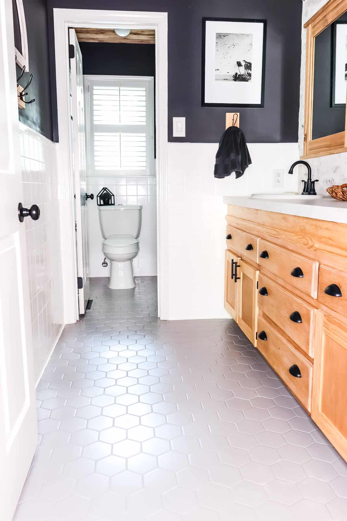 painting bathroom tiles before and after