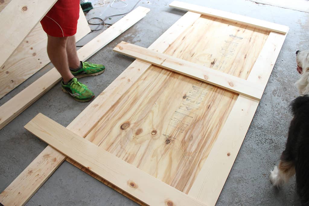 how to build barn doors