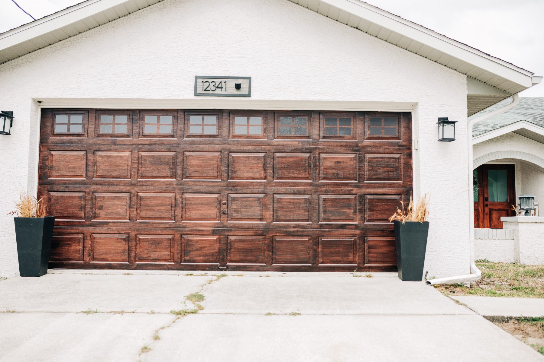 can you paint garage doors