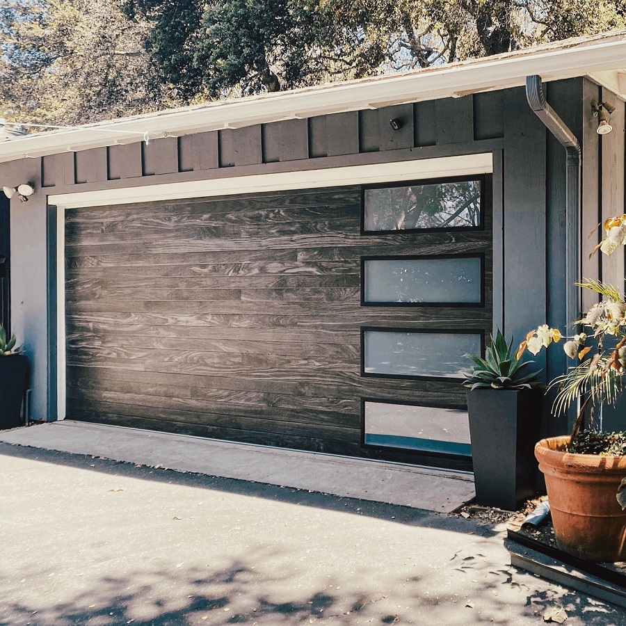 garage door
