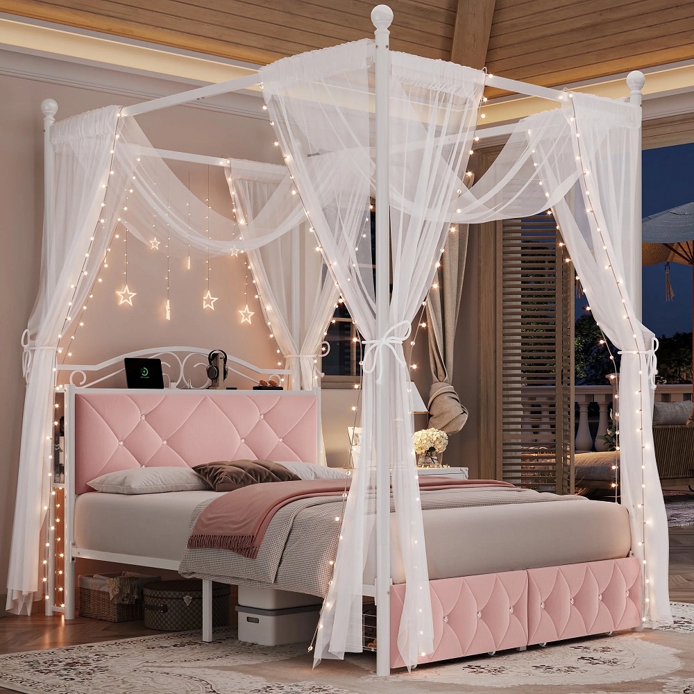 canopy bed
